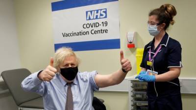Борис Джонсон - Британские депутаты выступили против паспортов вакцинации - svoboda.org