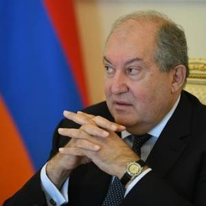 Армен Саркисян - Президент Армении президент вакцинировался от коронавируса - reporter-ua.com - Армения - Президент