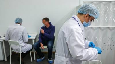 Александр Гинцбург - Гинцбург заявил о планах вакцинирования 70% граждан РФ к ноябрю - iz.ru - Россия - Израиль