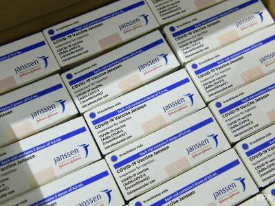 Европейский регулятор обязал Johnson & Johnson нанести на флаконы с вакциной предупреждение о тромбах - gordonua.com
