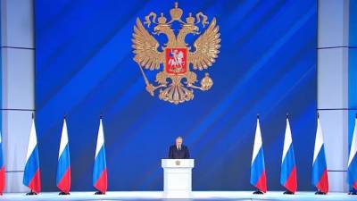 Владимир Путин - Путин предложил создать в нацпроектах раздел о поддержке молодежи - piter.tv - Россия