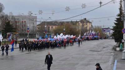 В Барнауле 1 мая состоятся шествие и митинг - runews24.ru - Алтайский край - Барнаул - Дома