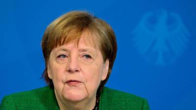 Ангела Меркель - Меркель назвала нежелательным использование «Спутника V» в ЕС до сертификации - gazeta.ru - Евросоюз