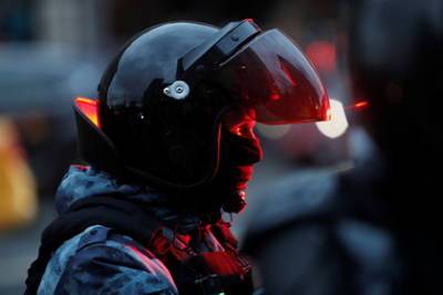 Полиция задержала 20 человек на несогласованной акции в Москве - lenta.ru - Россия - Москва