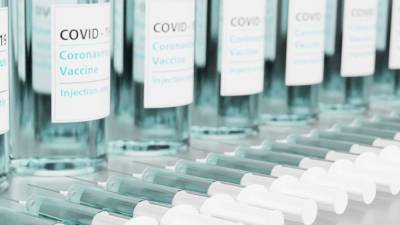 Pfizer нашла поддельную вакцину от коронавируса в двух странах - newinform.com - Польша