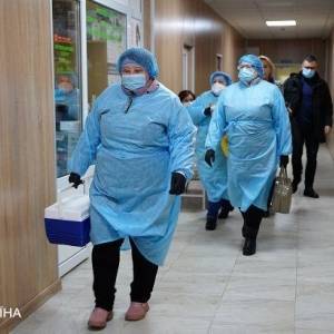Виктор Ляшко - Минздрав назвал условия выезда мобильных бригад для вакцинации в компаниях - reporter-ua.com
