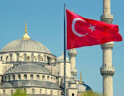 Турция вводит полный локдаун из-за резкого роста числа зараженных коронавирусом - newsland.com - Турция