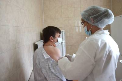 Более 165 тысяч человек привились от коронавируса в Кузбассе - gazeta.a42.ru - Прокопьевск