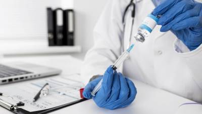 Власти Швейцарии сообщили о смерти 64 человек после вакцинации от COVID-19 - newinform.com - Швейцария