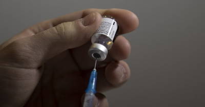 В четверг прививки от Covid-19 получили более 8100 человек, темп вакцинации продолжает расти - rus.delfi.lv - Латвия
