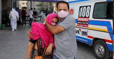 Индия второй день подряд ставит мировой антирекорд по коронавирусу - eadaily.com