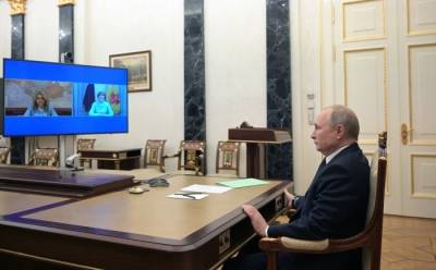 Владимир Путин - Анна Попова - Путин поддержал предложение сделать нерабочими дни между майскими праздниками - interfax-russia.ru - Россия
