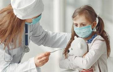 Ученые назвали главный симптом COVID-19 у детей, который говорит о тяжелом течении болезни - charter97.org