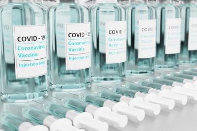 СМИ: китайскую вакцину-спрей от COVID-19 выпустят через два года - mk.ru - Китай - Гонконг