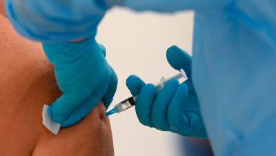 В мире число введенных доз вакцин от коронавируса превысило миллиард - gazeta.ru