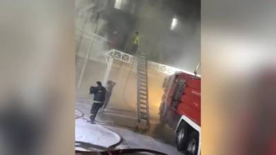 Мустафа Аль-Каземи - Пожар в ковидной больнице Багдада унес жизни 28 человек - piter.tv - Ирак