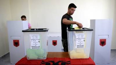 В Албании проходят парламентские выборы - unn.com.ua - Киев - Албания
