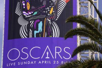 Хлоя Чжао - В Лос-Анджелесе стартовала церемония вручения премии «Оскар» - mk.ru - Франция - Англия - Лос-Анджелес