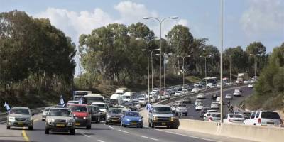 Два часа в пробках. Кошмар на дорогах Израиля после эпидемии - detaly.co.il - Израиль