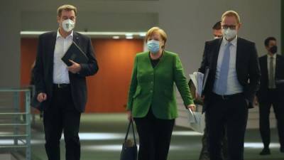 Ангела Меркель - Правительство собирается вернуть вакцинированным немцам право на путешествия - germania.one - Берлин
