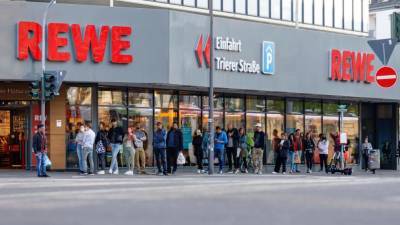 Очереди, сокращение время работы и новые правила: национальный локдаун вызвал хаос в супермаркетах - germania.one - Берлин