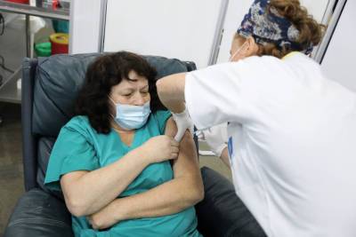 Десятки людей с миокардитом: в Израиле исследуют влияние вакцины Pfizer - news.bigmir.net - Израиль - Covid