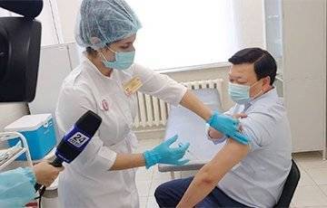 Алексей Цой - Казахстан начал использовать собственную COVID-вакцину: ее вкололи министру - charter97.org - Турция - Казахстан