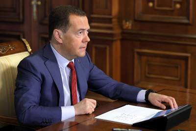 Дмитрий Медведев - Медведев рассказал, сколько россиян нужно привить от COVID-19 - vm.ru - Россия