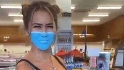 У туристки-инфлюенсера изъяли паспорт из-за нарисованной на лице маске на вирусном видео - usa.one - Индонезия
