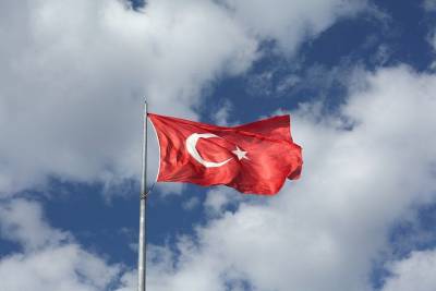 Тайип Эрдоган - Президент Турции ввел полный локдаун в стране из-за тяжелой ситуации с коронавирусом - news.vse42.ru - Турция