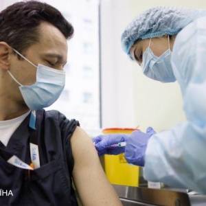 В Украине началась вакцинация второй дозой AstraZeneca - reporter-ua.com - Запорожская обл.