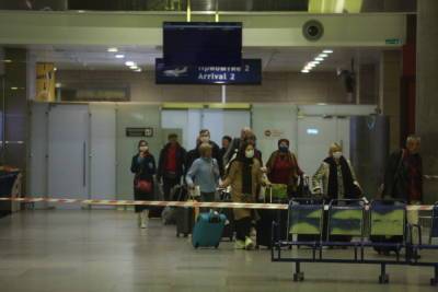 В аэропортах России могут появиться коридоры для вакцинированных от COVID-19 - abnews.ru - Россия - Москва - Эмираты
