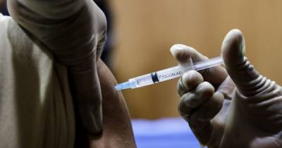 Миллиард человек по всему миру вакцинировались от коронавируса, – Bloomberg - focus.ua - Сша - Израиль