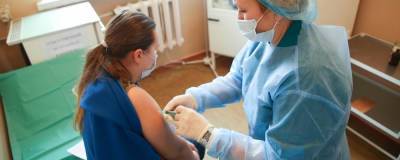 Более тысячи украинцев пожаловались на последствия вакцинации от COVID-19 - runews24.ru
