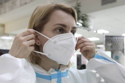 Анна Попова - Всех прилетающих в РФ из Индии начали тестировать на коронавирус в аэропорту - mk.ru - Россия