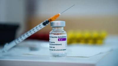 В Канаде впервые умер человек после вакцинации AstraZeneca - sharij.net - Канада