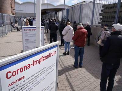 Центр вакцинации в Гамбурге выбросил более 40 000 доз вакцины от коронавируса - germania.one - Берлин