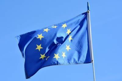 От ЕС потребовали вводить COVID-сертификаты максимум на год - mk.ru - Евросоюз - Брюссель