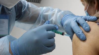 Александр Горелов - Эпидемиолог назвал невозможным заражение COVID при вакцинации - iz.ru - Израиль