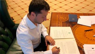 Владимир Зеленский - Зеленский подписал закон о возобновлении большой приватизации - bin.ua - Украина