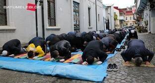 Муфтият и мэрия Батуми поспорили о молельных комнатах для мусульман - kavkaz-uzel.eu