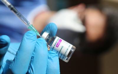Во Франции два человека скончались от тромбоза после прививки AstraZeneca - korrespondent.net - Франция