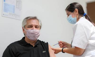Альберто Фернандес - Президент Аргентины заразился коронавирусом после прививки «Спутником V» - capital.ua - Украина - Аргентина