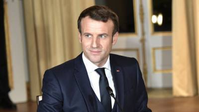 Эммануэль Макрон - Власти Франции объявили общенациональный карантин с комендантским часом - nation-news.ru - Франция