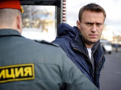 В Петербурге задержали женщину с плакатом «Не допустим убийства Навального в путинской тюрьме» - rosbalt.ru - Санкт-Петербург