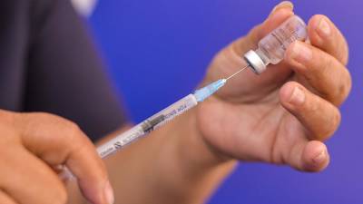 Каждый четвертый американец не хочет вакцинироваться от коронавируса - iz.ru - Израиль