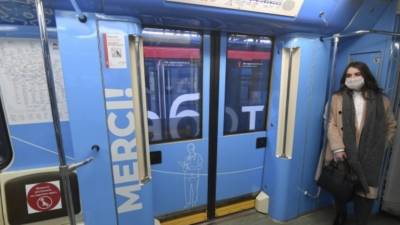В Московском метрополитене запустили посвящённый медикам поезд - russian.rt.com - Москва
