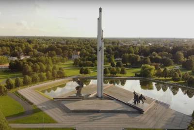 В Риге запретили мероприятия у памятника освободителям на 9 мая - mk.ru - Латвия - Рига