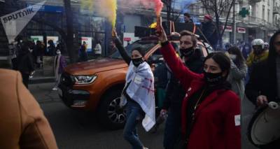 Отмените комендантский час! В Тбилиси прошла новая акция протеста - фото - sputnik-georgia.ru - Грузия - Тбилиси