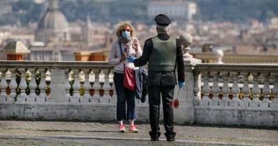 Локдаун в Италии: в стране ввели трехдневный карантин на Пасху - obozrevatel.com - Италия